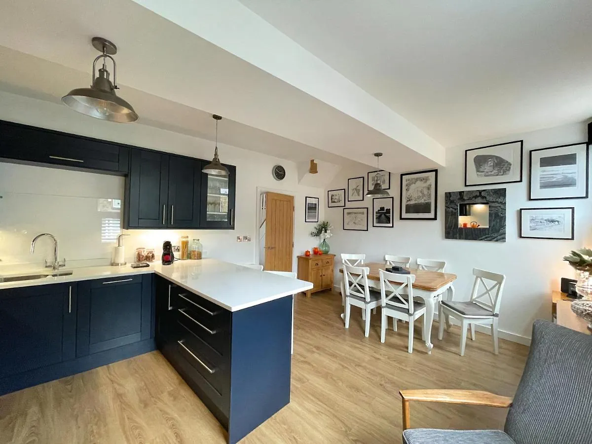 Lovely Comfortable 3Br House With Parking Nether Edge Apartment