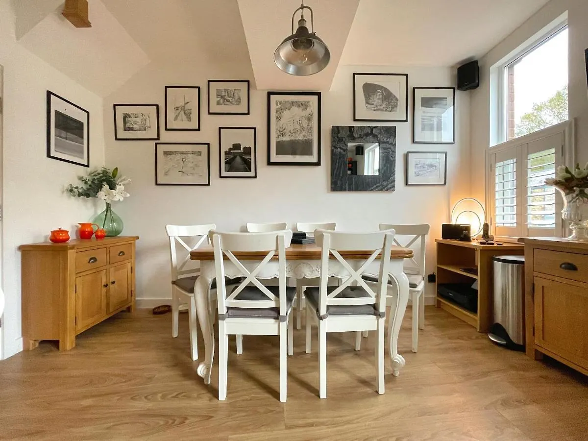 Lovely Comfortable 3Br House With Parking Nether Edge