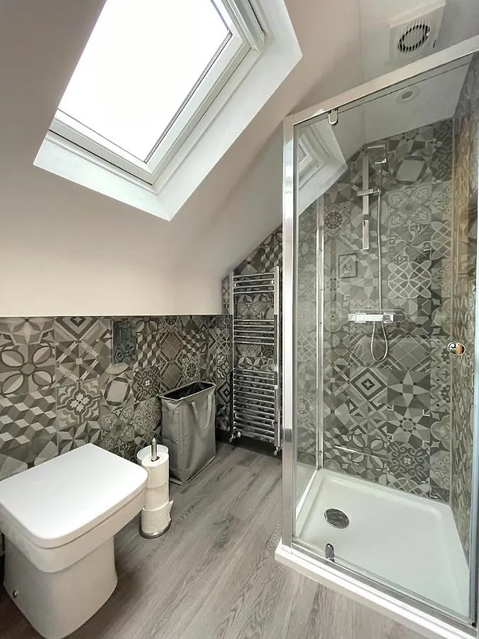 Lovely Comfortable 3Br House With Parking Nether Edge 0*,  Ηνωμένο Βασίλειο