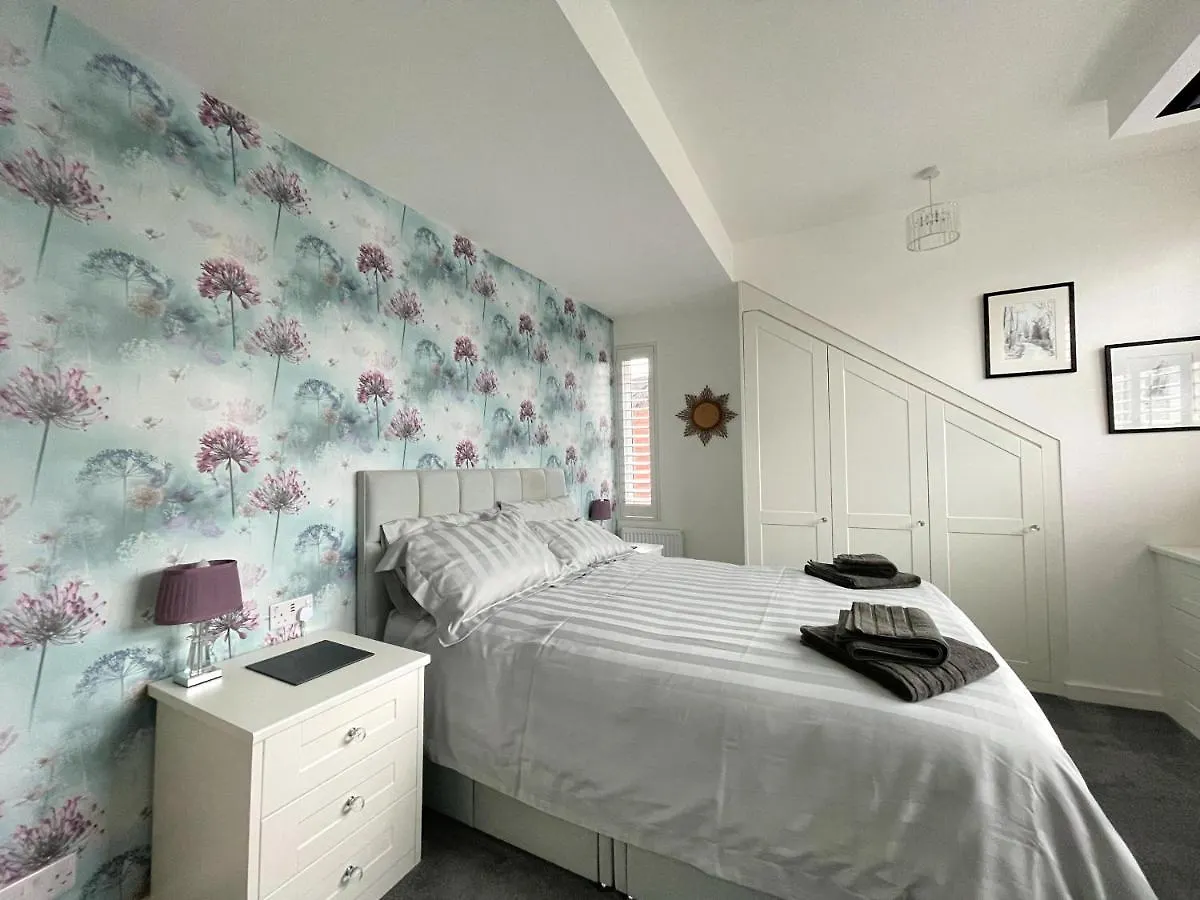 Διαμέρισμα Lovely Comfortable 3Br House With Parking Nether Edge