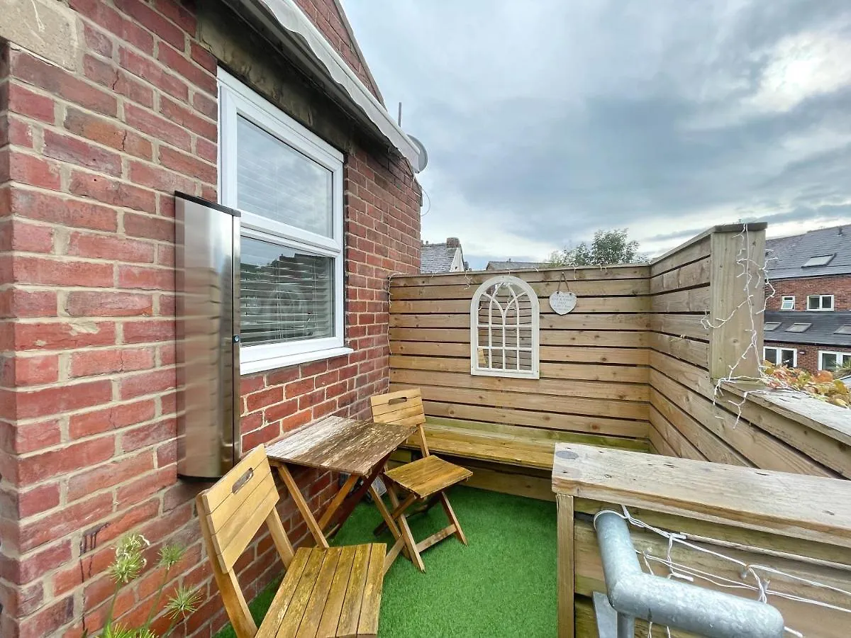 Διαμέρισμα Lovely Comfortable 3Br House With Parking Nether Edge
